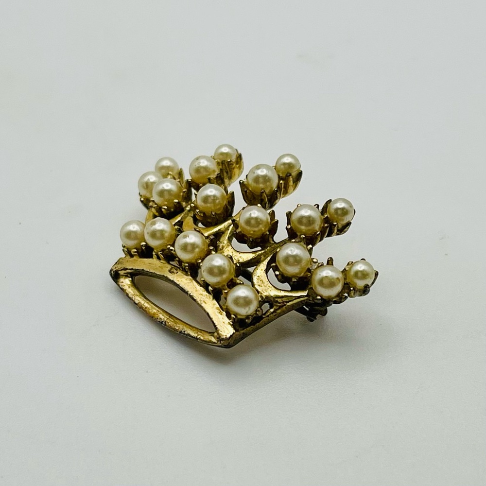 DeRosa Regal Crown Brooch Gold and Pearls Vintage Collectible - Picture 7 of 13